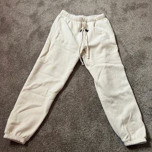FEAR OF GOD Egg
Shell Sweatpants